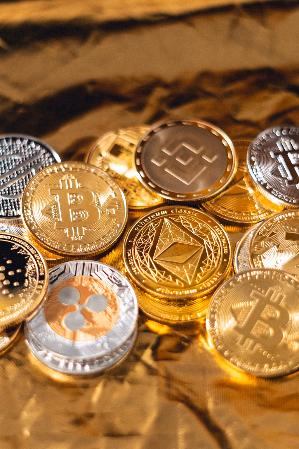 Stablecoins: The Bridge Between Crypto and Traditional Finance